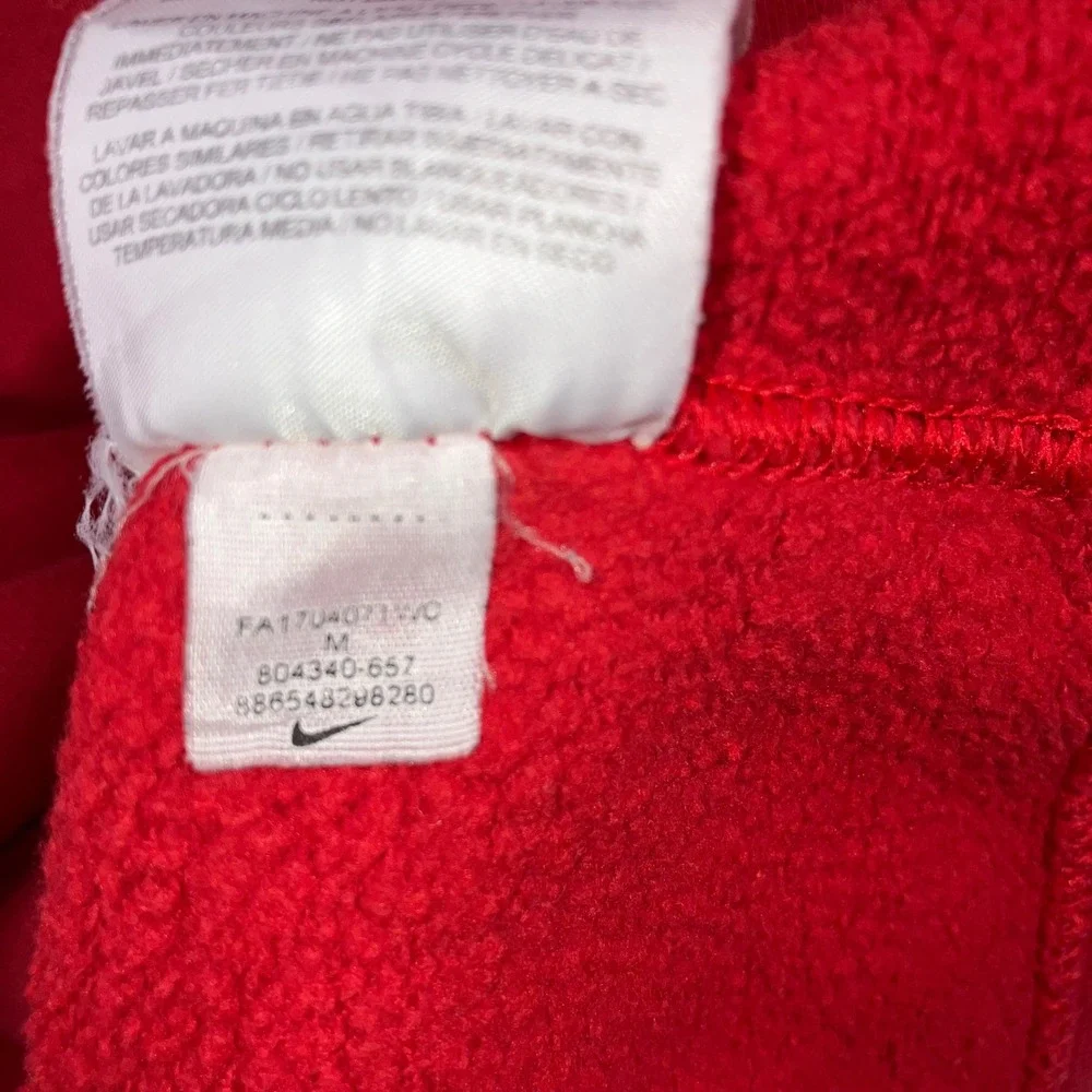 Nike keywords sportswear